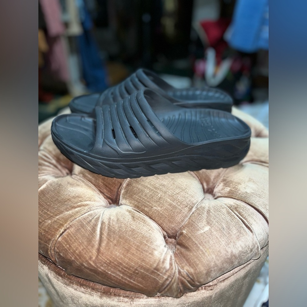 Black comfy fliflop